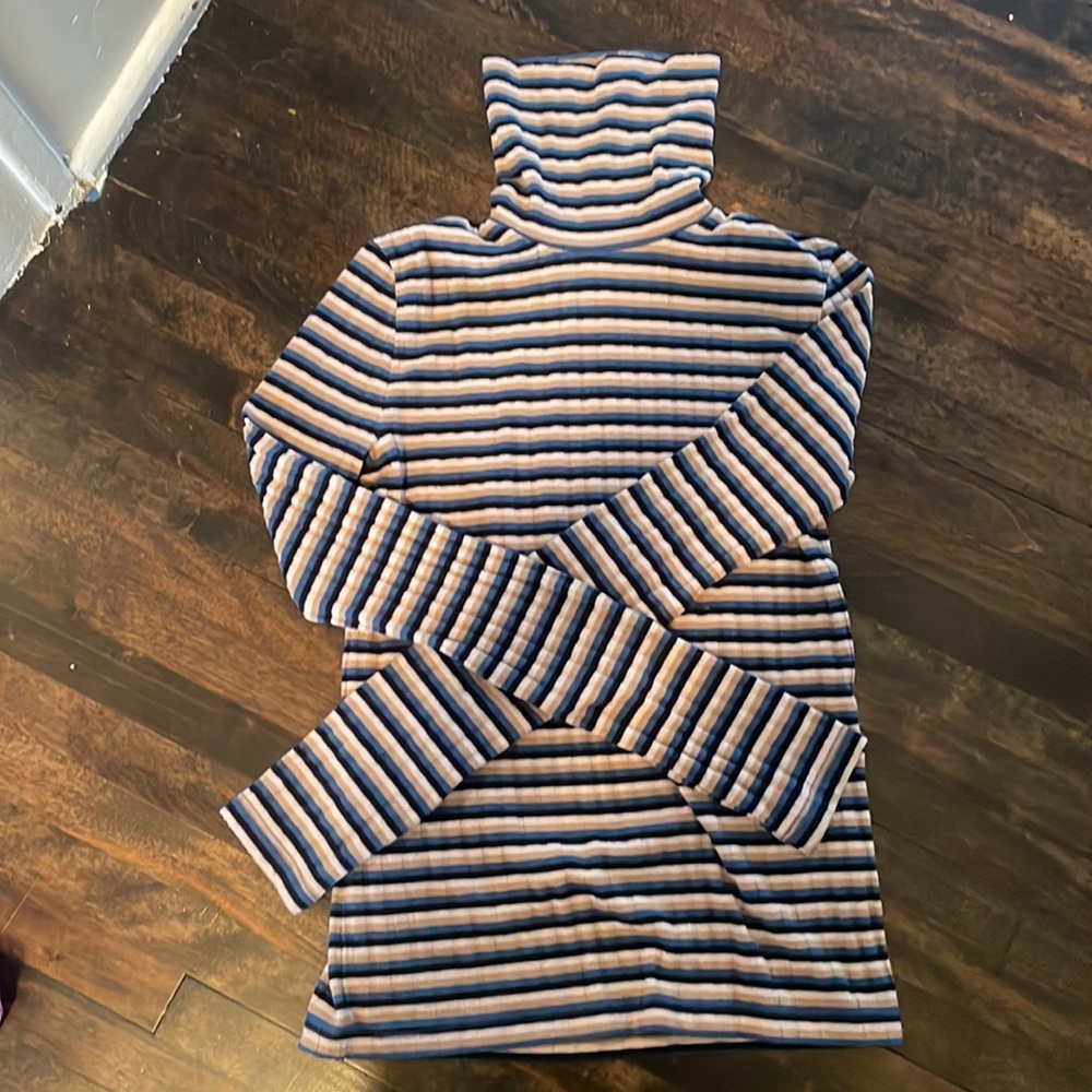 Madewell turtle neck